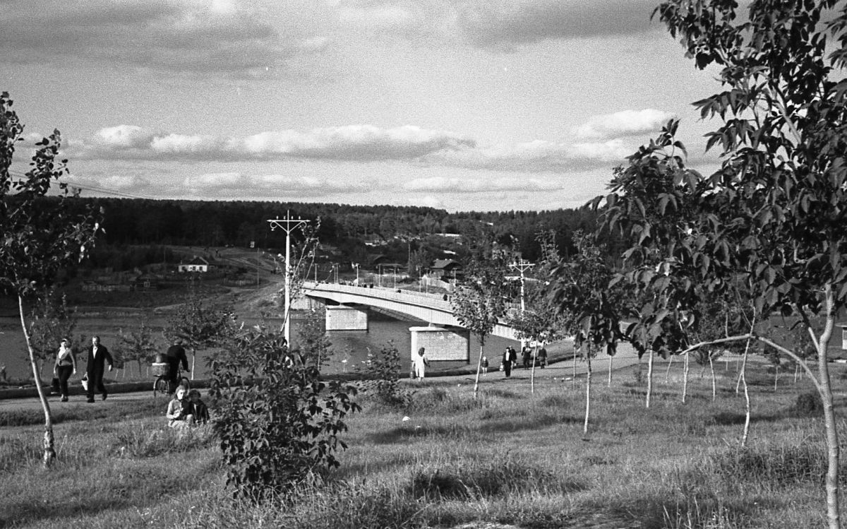29. Пешеходный мост. 1970-е гг.